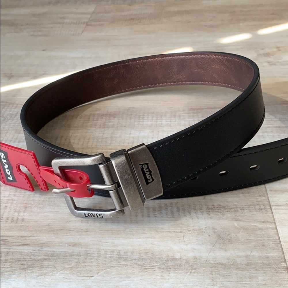 Levi’s Reversible Black/Brown Leather Belt